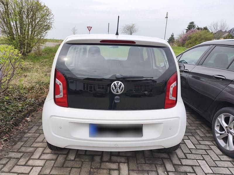 Second-hand VW up! 60 CP (44 kW) 2016 Alb Hatchback