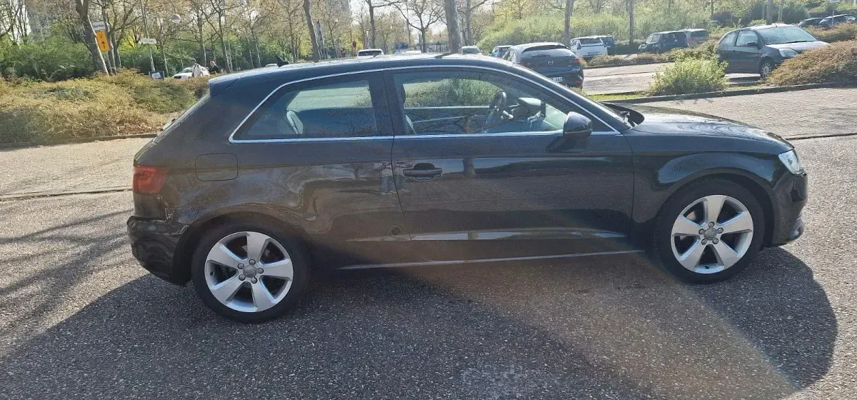 Gebraucht Audi A3 Sport 122 PS (89 kW) 2012 Schwarz Kleinwagen