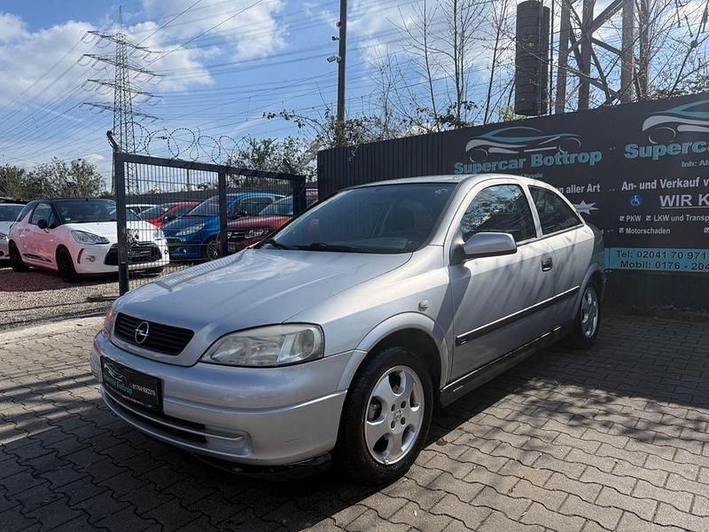 Gebraucht Opel Astra Elegance 75 PS (55 kW) 1999 Silber Coupé