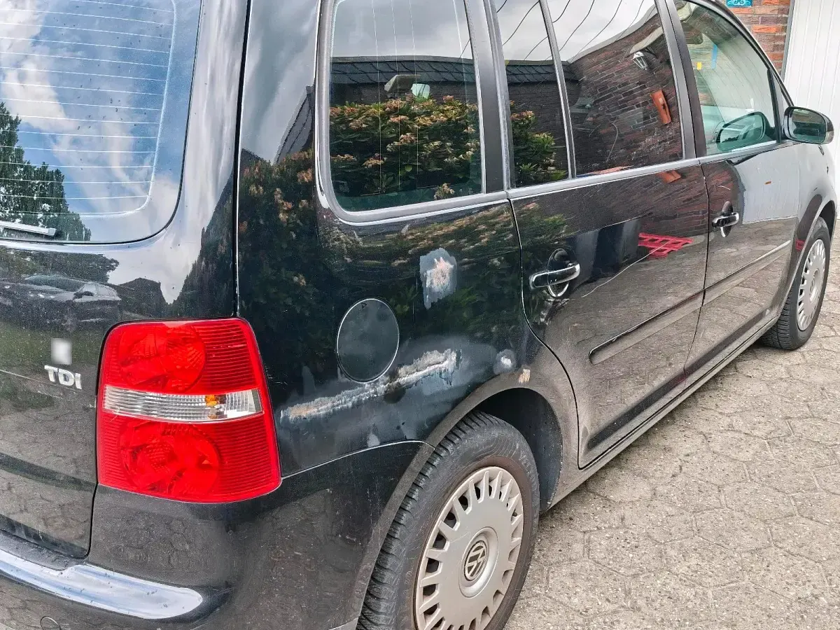 Gebraucht VW Touran 105 PS (77 kW) 2004 Schwarz Van / Kleinbus