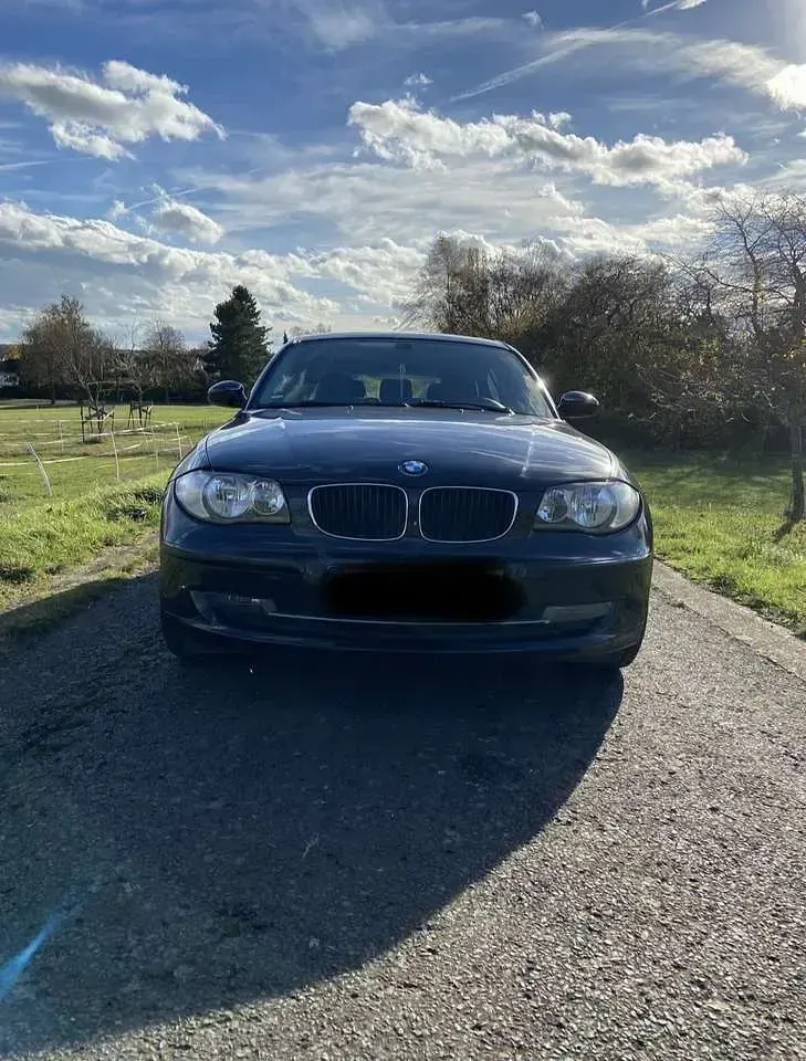 Gebraucht BMW 120 177 PS (130 kW) 2008 Schwarz Kleinwagen