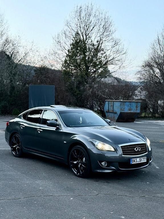 Gebraucht Infiniti Q70 Premium 333 PS (244 kW) 2013 Grau Limousine