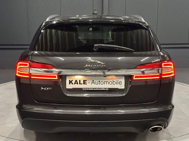 Gebraucht Jaguar XF Sportbrake 200 PS (147 kW) 2015 Stratus grey Kombi
