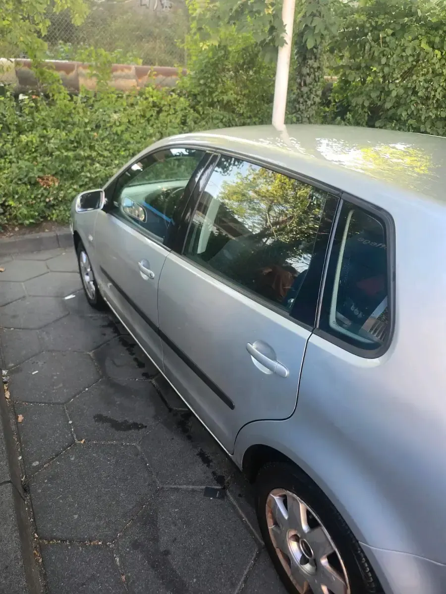 Gebraucht VW Polo 74 PS (54 kW) 2005 Silber Kleinwagen