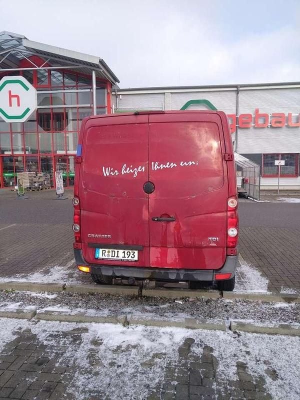 Second-hand VW Crafter 88 CP (64 kW) 2010 Roșu Van