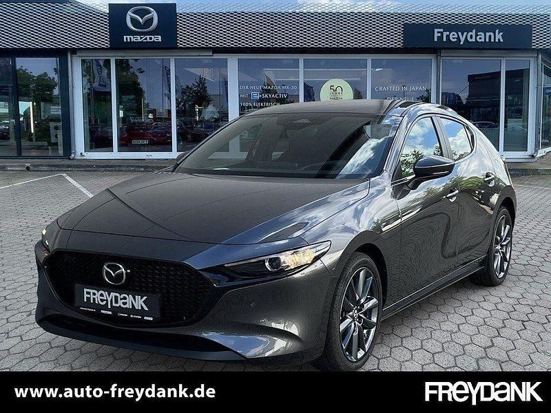 Gebraucht Mazda 3 Center-Line 140 PS (102 kW) 2025 Machine gray Limousine