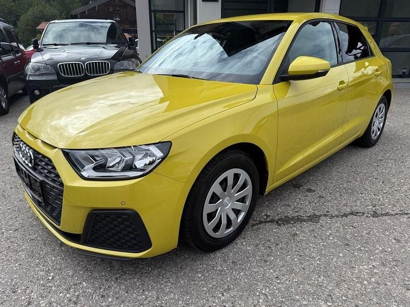 Gebraucht Audi A1 Sportback Basis 110 PS (80 kW) 2021 Gelb Kleinwagen