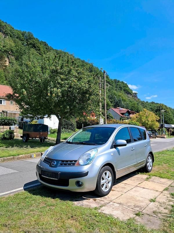 Silber Gebraucht 2006 Nissan Note Van / Kleinbus | 4.399 € (Etwas zu teuer) - Bild 1/4