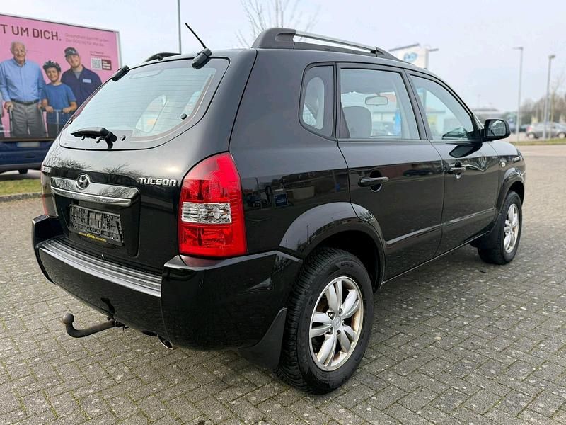 Gebraucht Hyundai Tucson 140 PS (102 kW) 2010 Schwarz SUV