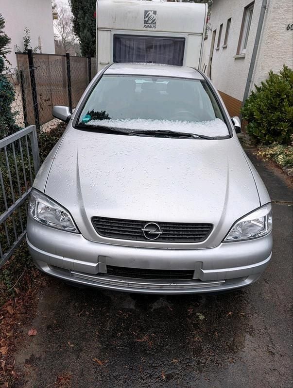Silber Gebraucht 2001 Opel Astra Limousine | 1.500 € (Guter Preis) - Bild 1/4