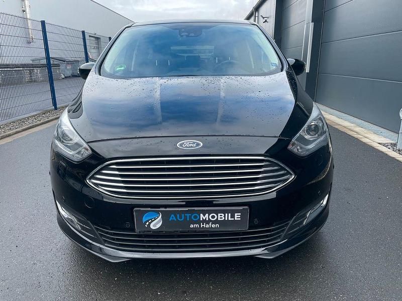 Gebraucht Ford C-MAX Titanium 125 PS (91 kW) 2019 Schwarz Van / Kleinbus
