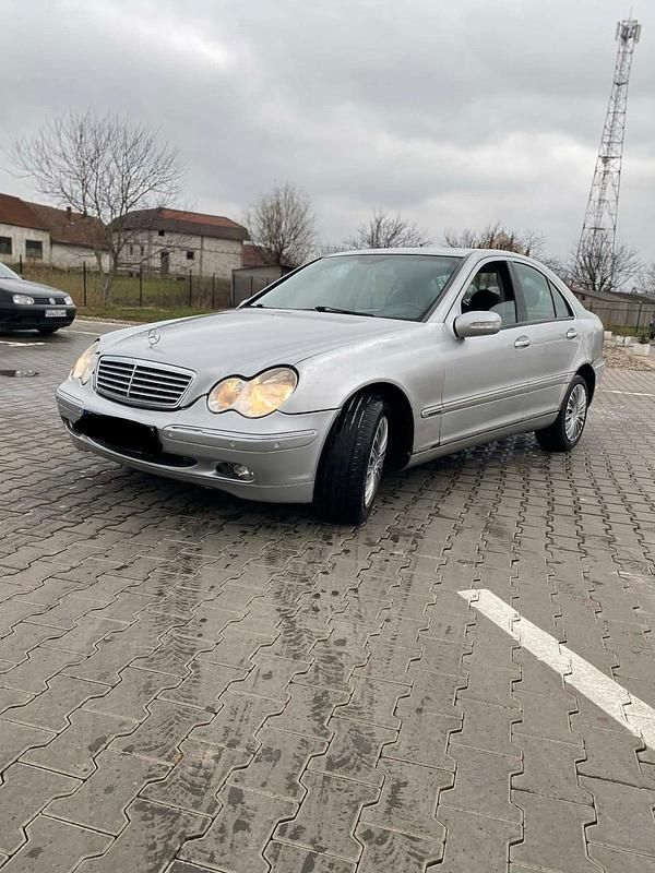 Gebraucht Mercedes C220 143 PS (105 kW) 2001 Grau Limousine