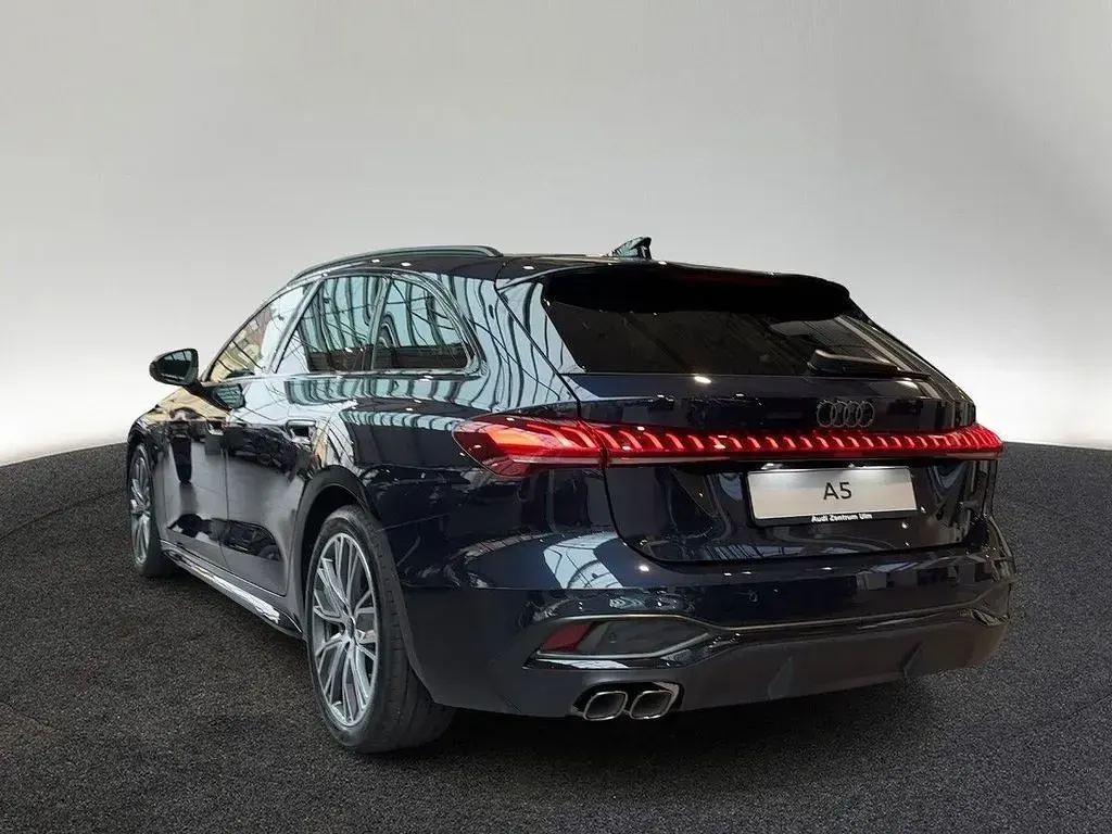 Gebraucht Audi A5 S-Line 204 PS (150 kW) 2025 Blau Kombi