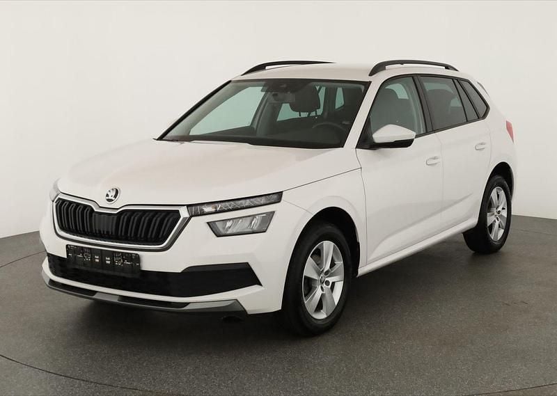 Candy weiß Gebraucht 2021 Skoda Kamiq Ambition SUV | 18.445 € (Superpreis) - Bild 1/4