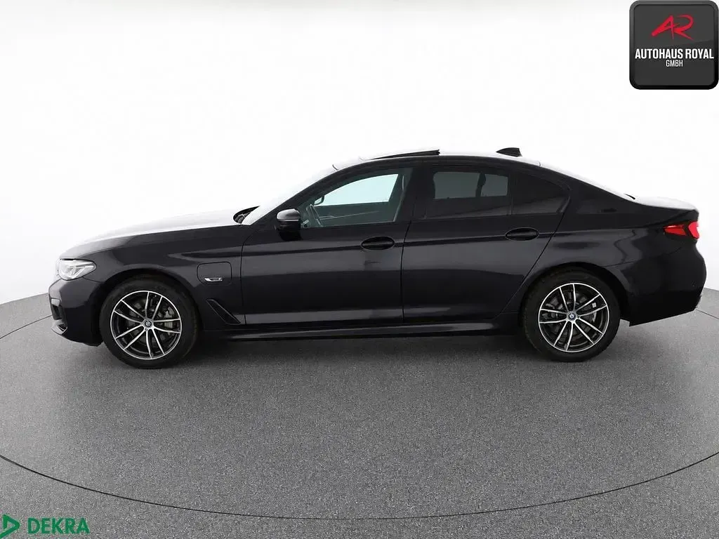 Gebraucht BMW 530e M Sport 292 PS (214 kW) 2023 Schwarz Limousine