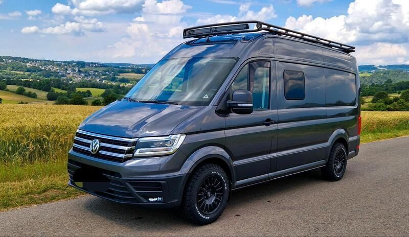 Grau Gebraucht 2018 VW Crafter Van | 49.500 € - Bild 1/4