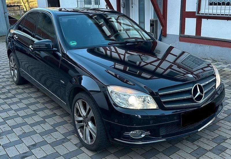 Schwarz Gebraucht 2009 Mercedes C250 Avantgarde Limousine | 5.000 € (Superpreis) - Bild 1/4