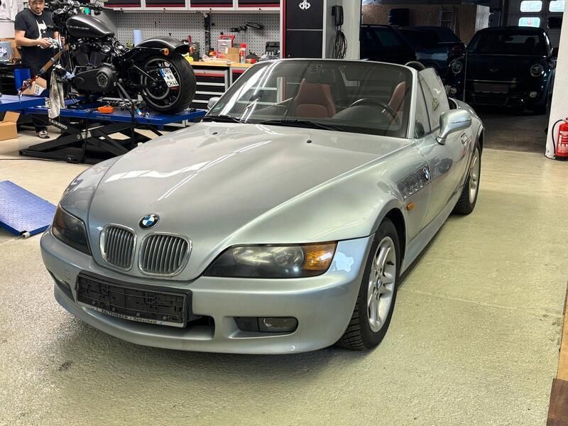 Silber Gebraucht 1998 BMW Z3 Cabrio | 3.300 € - Bild 1/4