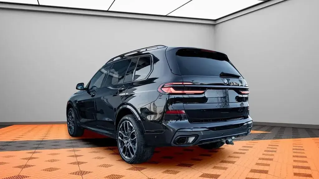 Gebraucht BMW X7 Performance 352 PS (258 kW) 2024 Schwarz SUV