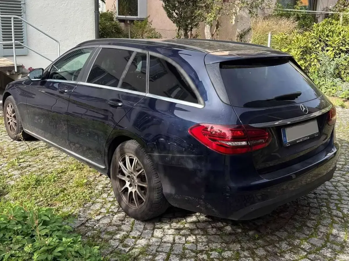 Gebraucht Mercedes C180 Edition 116 PS (85 kW) 2019 Blau Kombi