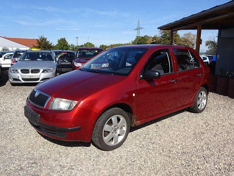 Rot Gebraucht 2003 Skoda Fabia Exact Limousine | 850 € (Fairer Preis) - Bild 1/4