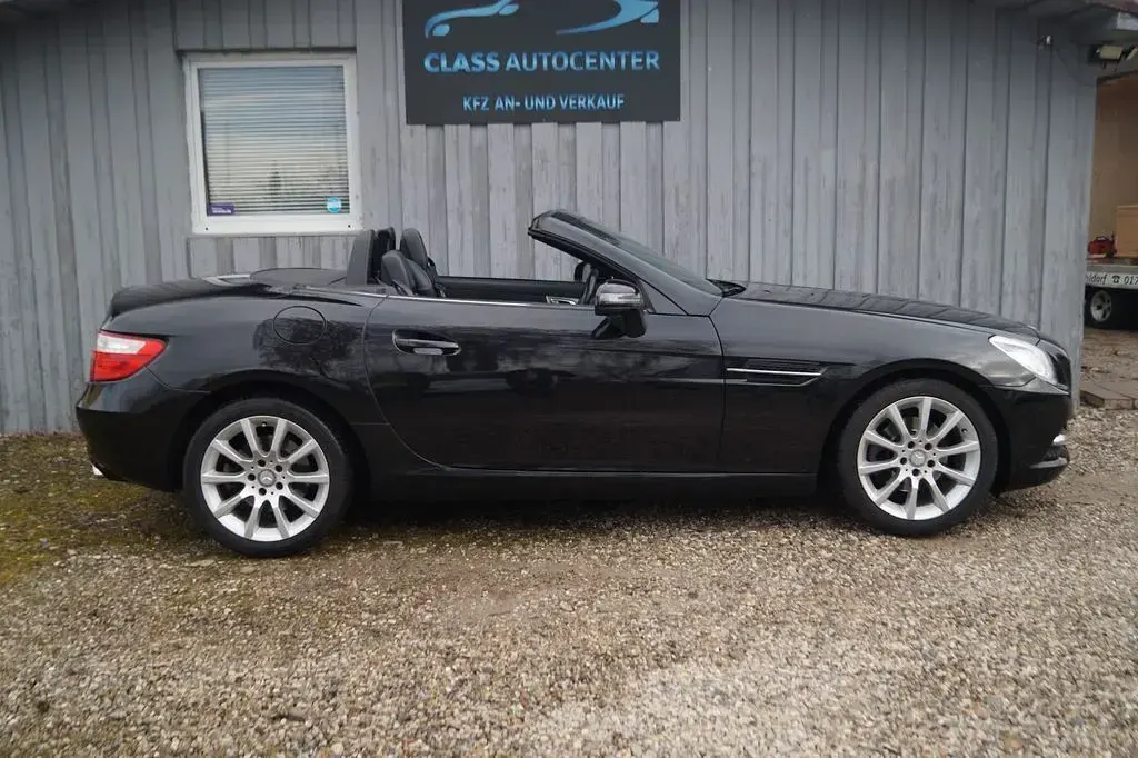 Gebraucht Mercedes SLK200 184 PS (135 kW) 2011 Schwarz Cabrio