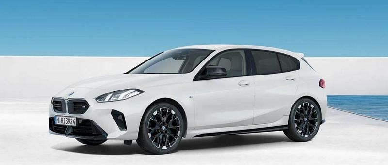 Neu BMW M135 Performance 300 PS (220 kW) 2026 Weiß Kleinwagen