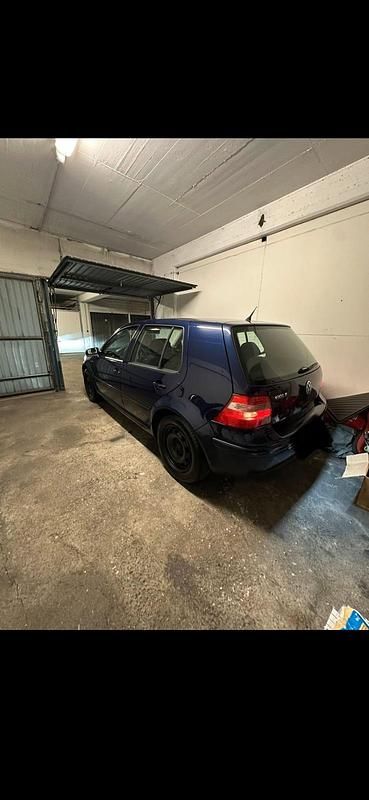 Gebraucht VW Golf IV Pacific 75 PS (55 kW) 2003 Blau Limousine