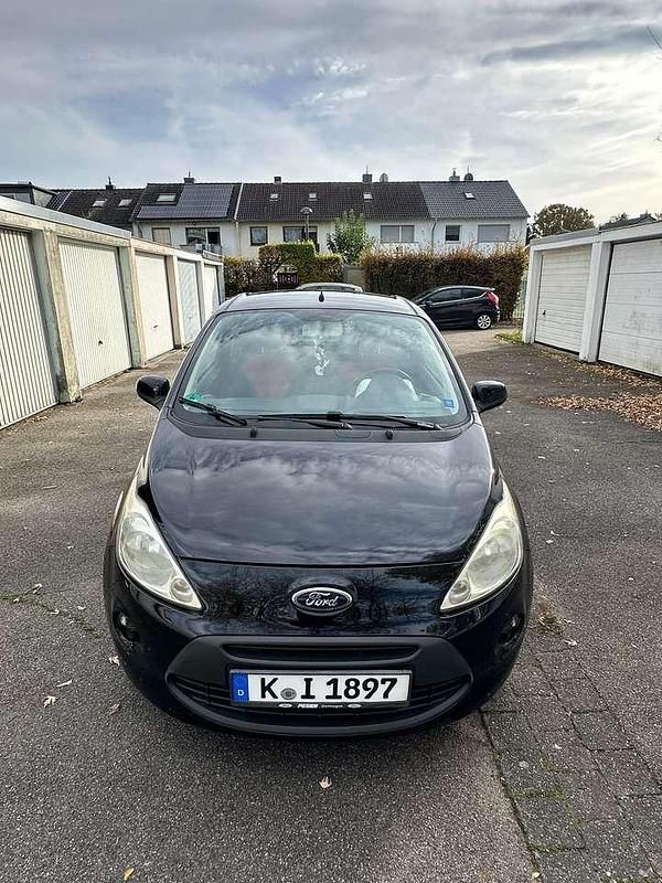 Gebraucht Ford Ka Ambiente 69 PS (50 kW) 2011 Schwarz Limousine