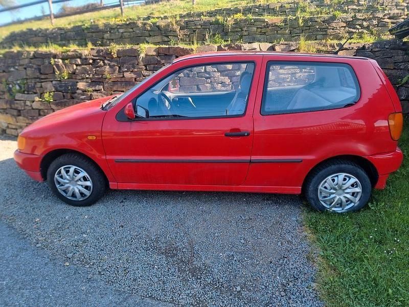 Rot Gebraucht 1997 VW Polo Basis Kombi | 1.300 € (Fairer Preis) - Bild 1/4