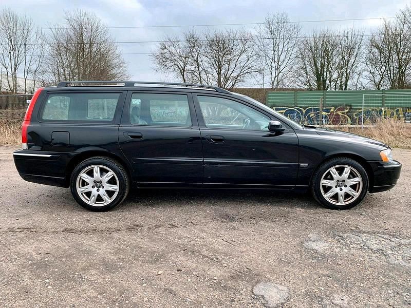 Gebraucht Volvo V70 209 PS (153 kW) 2005 Schwarz Kombi