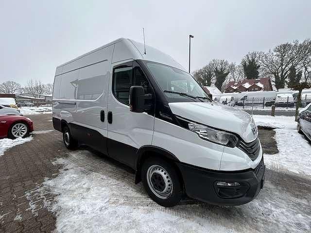 Gebraucht Iveco Daily 175 PS (128 kW) 2022 Van