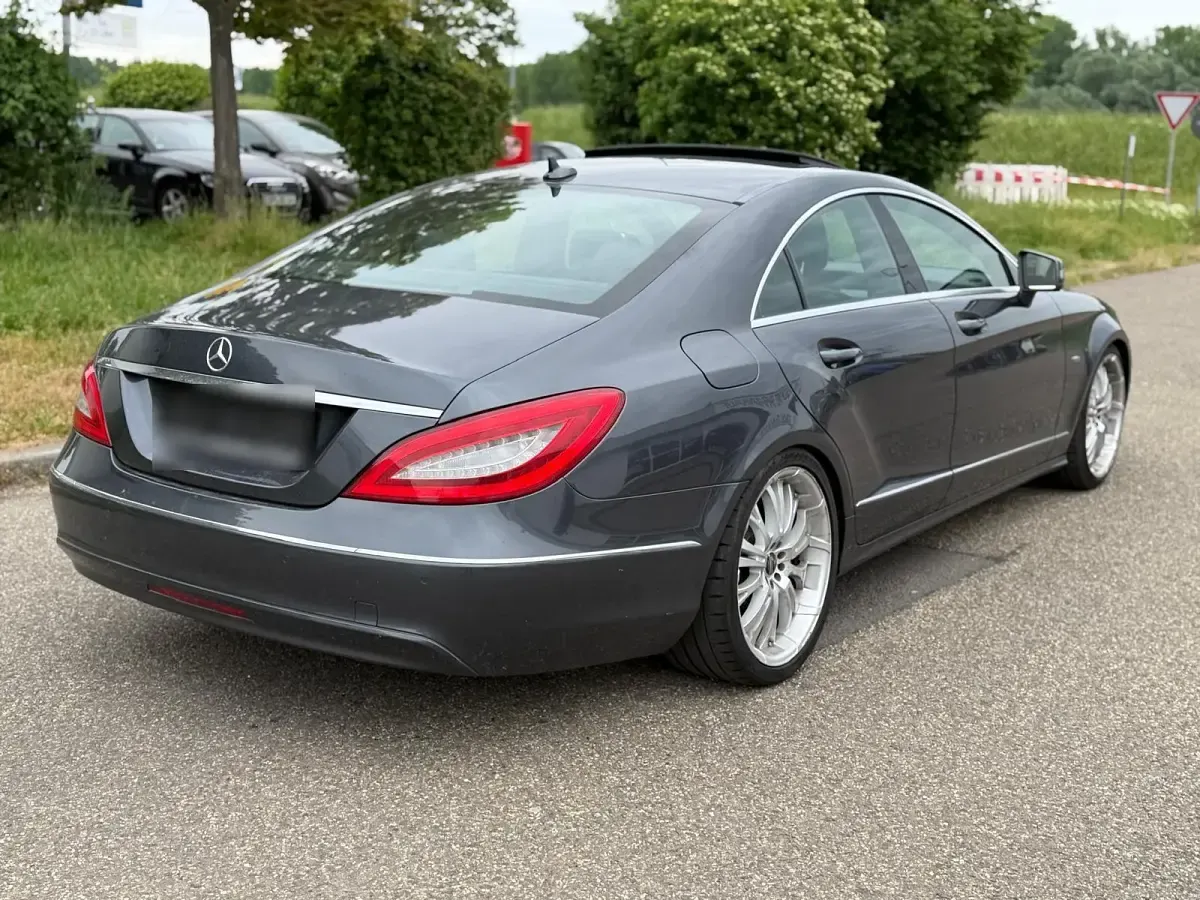Gebraucht Mercedes CLS350 265 PS (194 kW) 2012 Grau Coupé