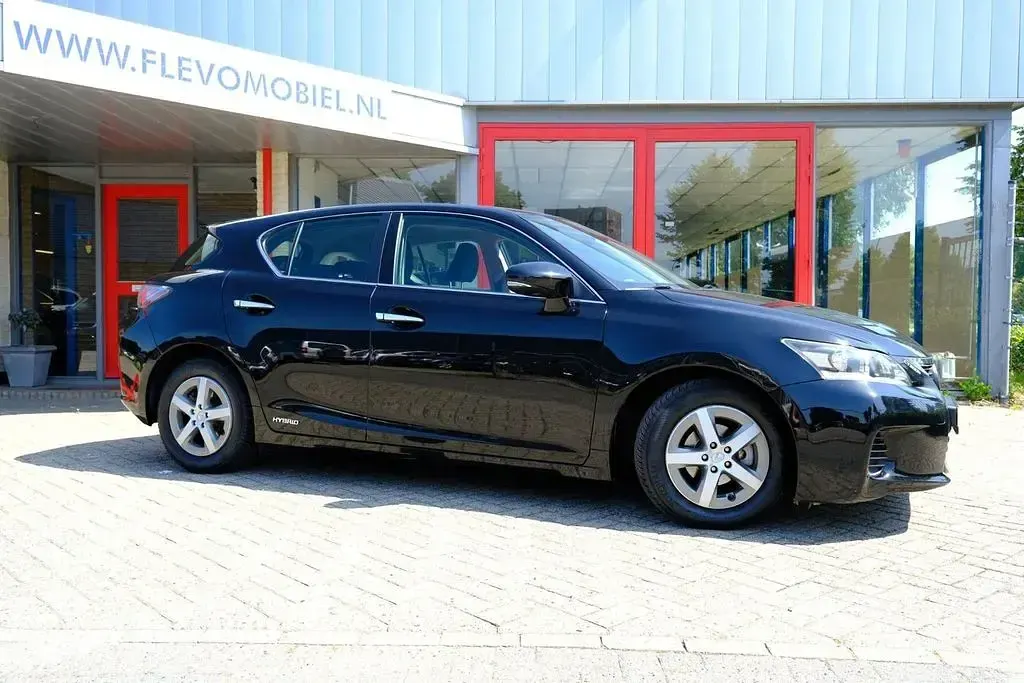 Gebraucht Lexus CT200h 99 PS (72 kW) 2012 Schwarz Limousine