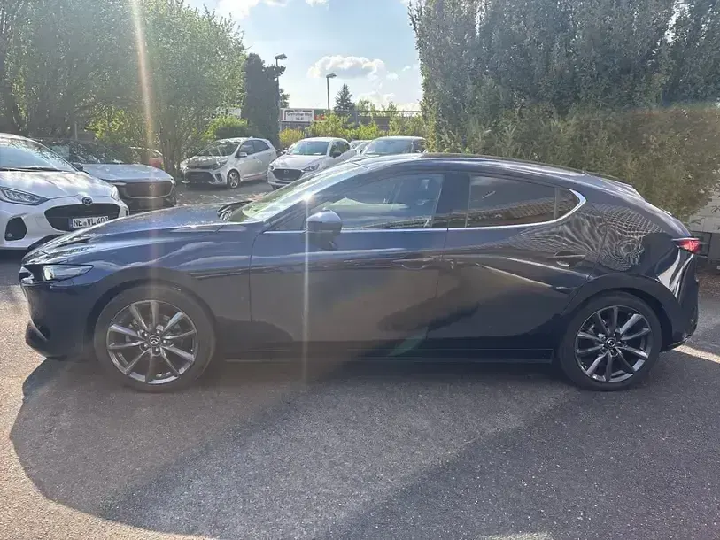 Gebraucht Mazda 3 Selection 122 PS (89 kW) 2022 Deep crystal blue Limousine