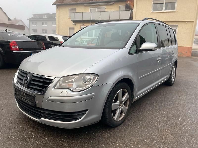 Silber Gebraucht 2009 VW Touran Van / Kleinbus | 1.950 € (Superpreis) - Bild 1/4