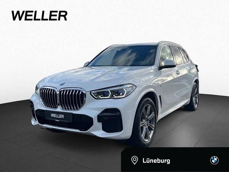 Mineralweiß (weiß) Gebraucht 2022 BMW X5 Performance SUV | 51.990 € (Guter Preis) - Bild 1/4