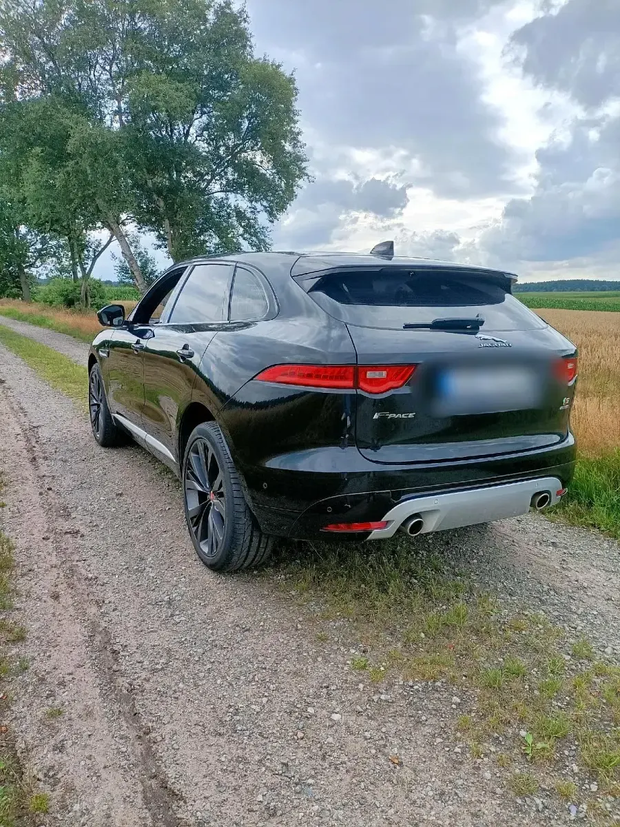 Gebraucht Jaguar F-Pace 300 PS (220 kW) 2016 Schwarz SUV