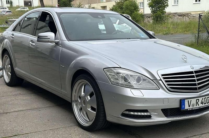 Grau Gebraucht 2011 Mercedes S350 Limousine | 15.999 € (Superpreis) - Bild 1/4