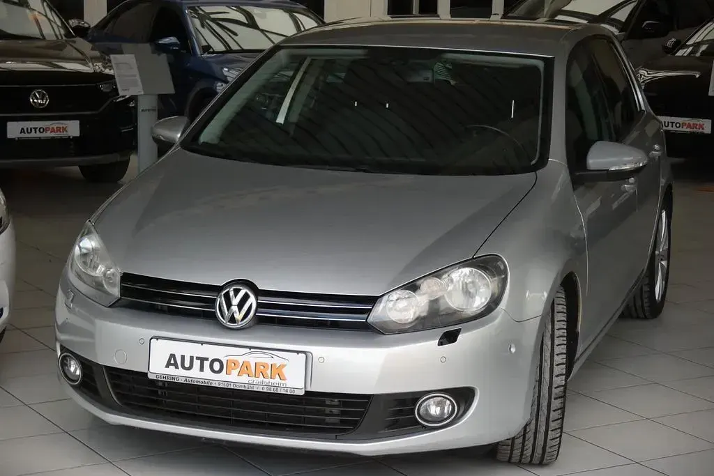 Gebraucht VW Golf VI Team 122 PS (89 kW) 2011 Silber Limousine