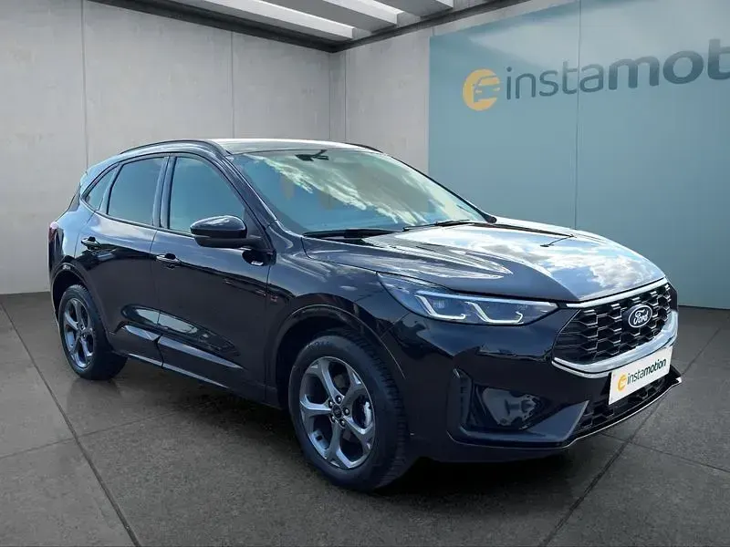 Gebraucht Ford Kuga ST-Line 186 PS (136 kW) 2025 Schwarz SUV