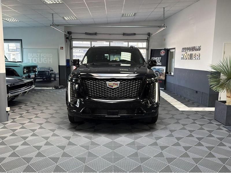 Neu Cadillac Escalade 426 PS (313 kW) 2026 Schwarz SUV