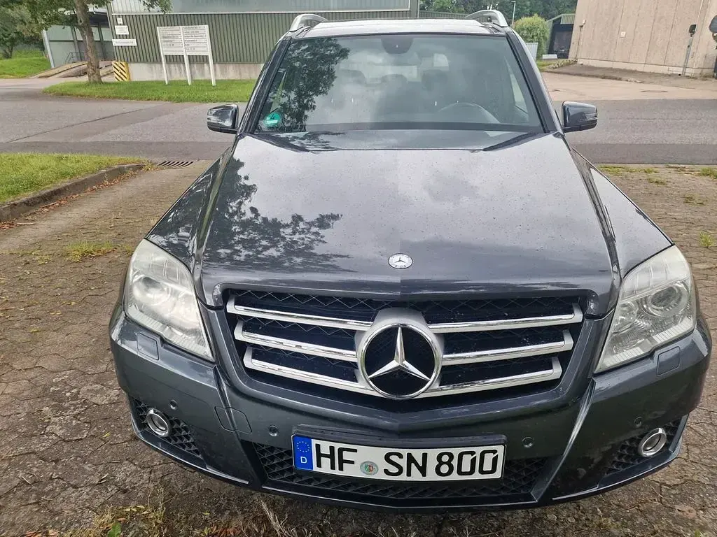 Gebraucht Mercedes GLK300 231 PS (169 kW) 2010 Schwarz SUV