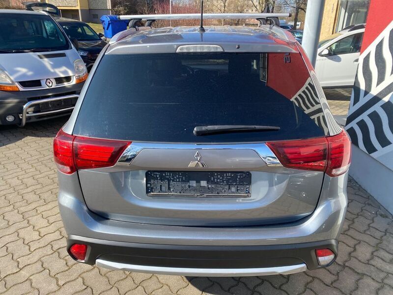 Gebraucht Mitsubishi Outlander 150 PS (110 kW) 2018 Grau SUV
