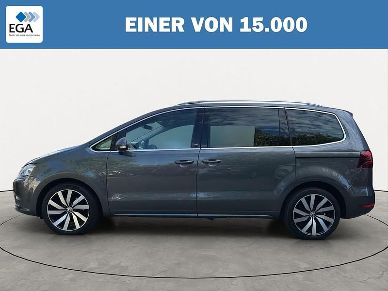 Metallic Gebraucht 2018 VW Sharan Van / Kleinbus | 27.230 € - Bild 1/1