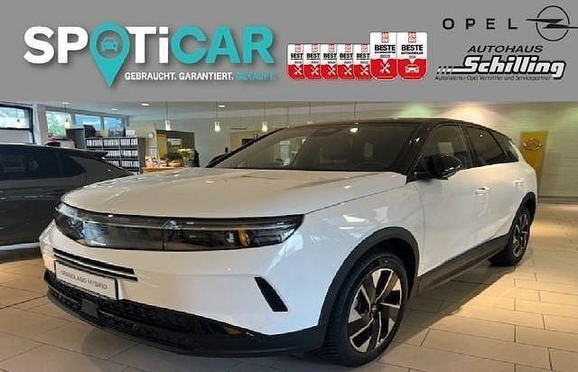Arktis weiß / schwarz Gebraucht 2025 Opel Grandland X SUV | 34.915 € (Fairer Preis) - Bild 1/2