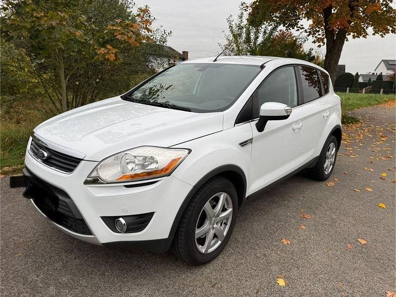 Weiß Gebraucht 2009 Ford Kuga Titanium SUV | 5.200 € (Fairer Preis) - Bild 1/4