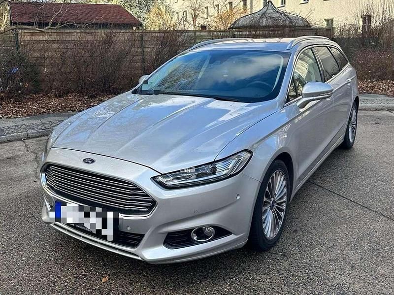 Gebraucht Ford Mondeo Titanium 241 PS (177 kW) 2016 Silber Kombi