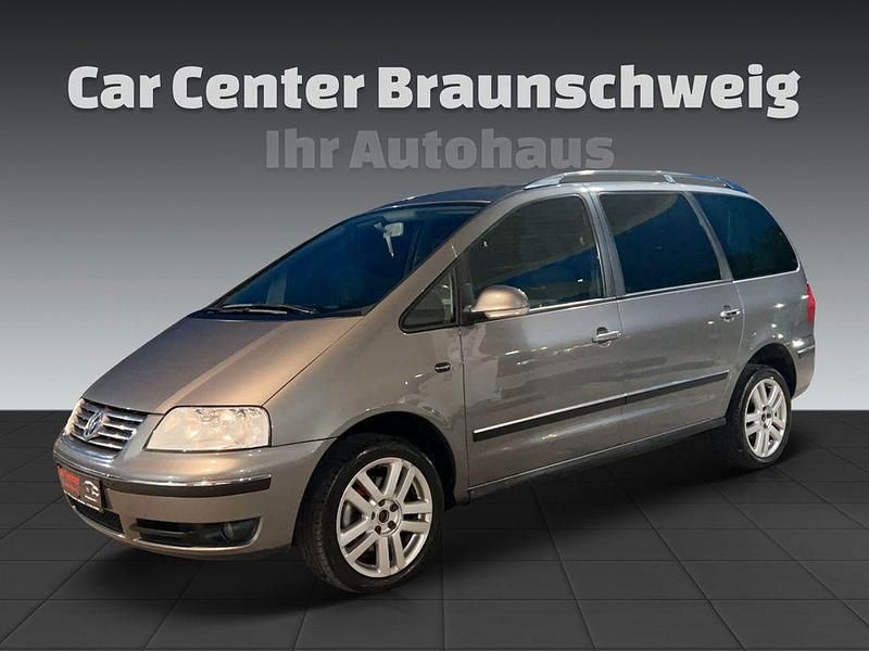Braun Gebraucht 2007 VW Sharan Freestyle Van / Kleinbus | 7.999 € - Bild 1/4