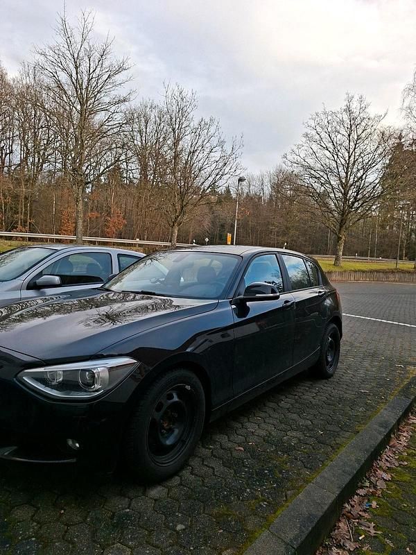 Gebraucht BMW 116 115 PS (84 kW) 2012 Schwarz Kleinwagen